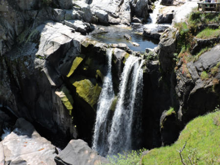 cascada Pozo humos